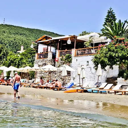 Megali Ammos House Aparthotel 2*