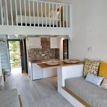 Megali Ammos House Aparthotel 4*