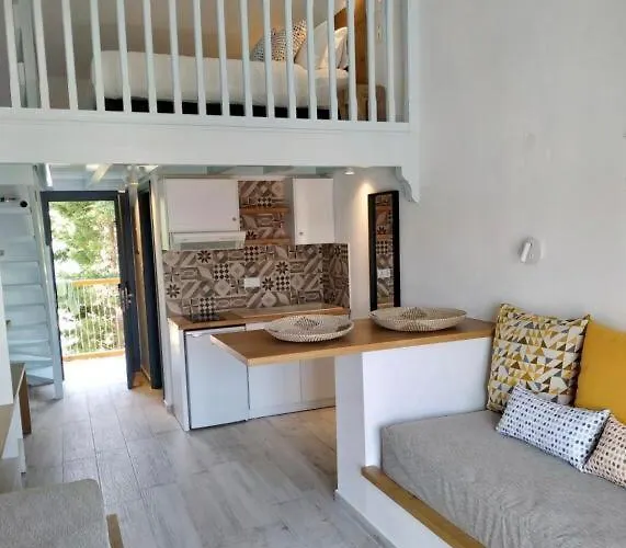 Megali Ammos House Aparthotel 4*