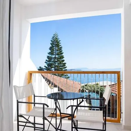 Megali Ammos House 4*